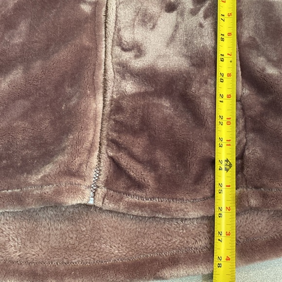32 Degrees Heat - plush faux fur jacket. Size XL - Picture 5 of 6